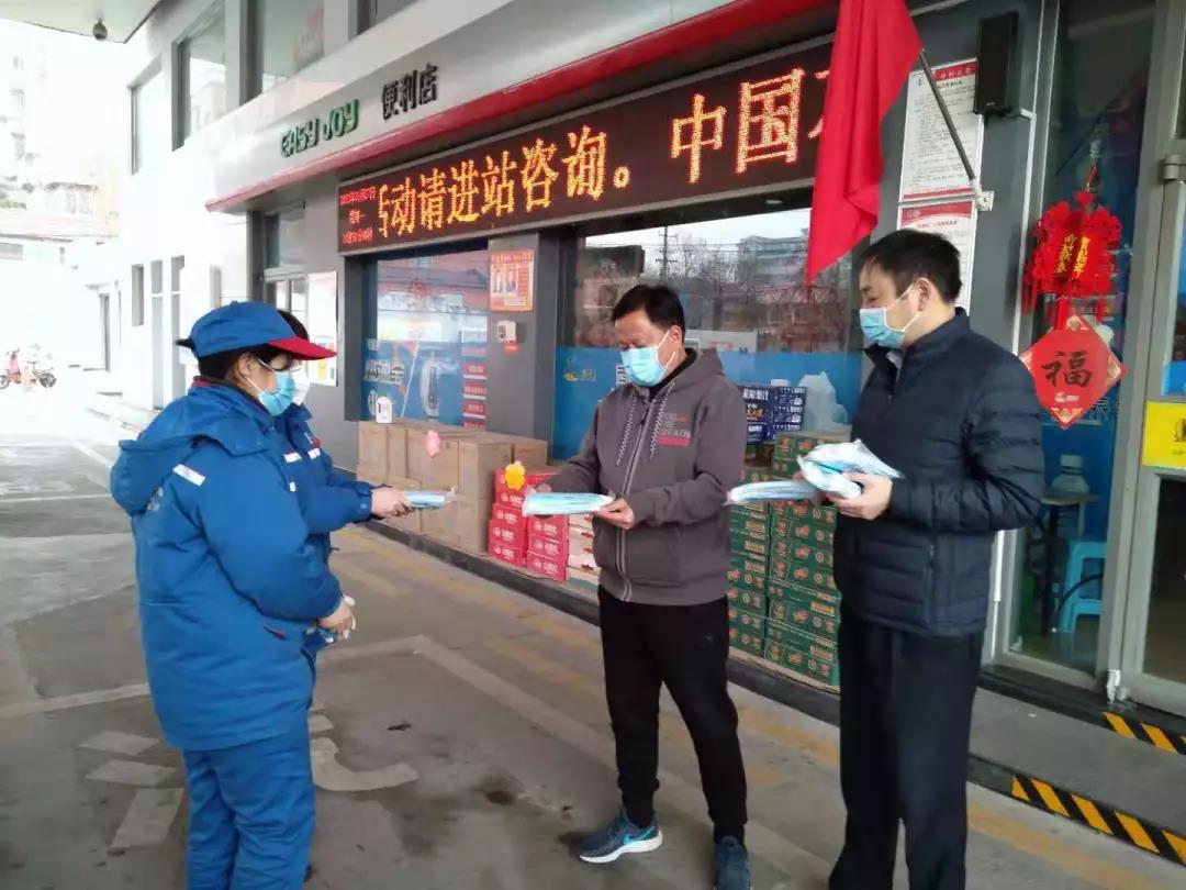 中國疫情防控最新動(dòng)態(tài)，小巷深處的防疫故事與特色小店的奇遇