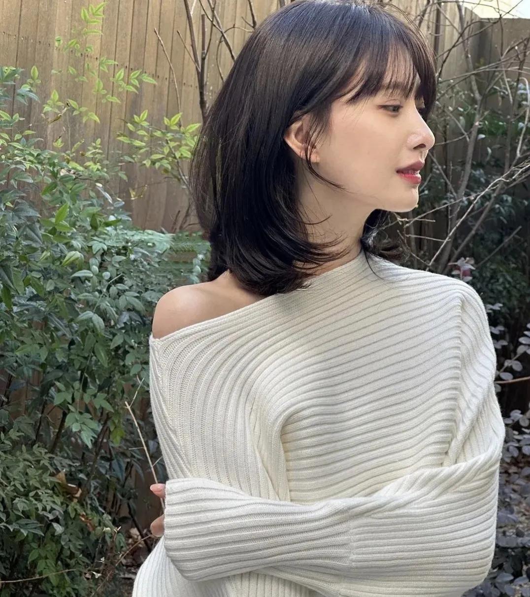 今年女性最新發(fā)型，科技重塑潮流之美